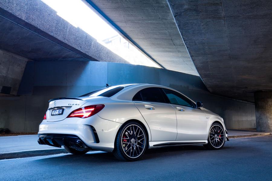  Mercedes-AMG CLA45 4Matic 2016 года  (AU) (фото 9 из 16)